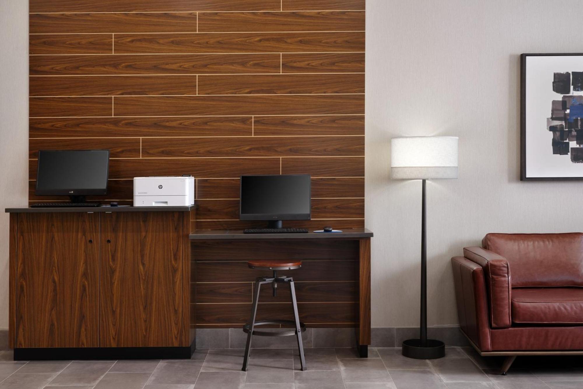 Four Points By Sheraton يوما المظهر الخارجي الصورة